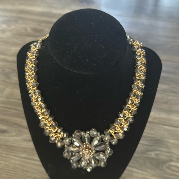 BIB NECKLACE - Picture 1 of 4